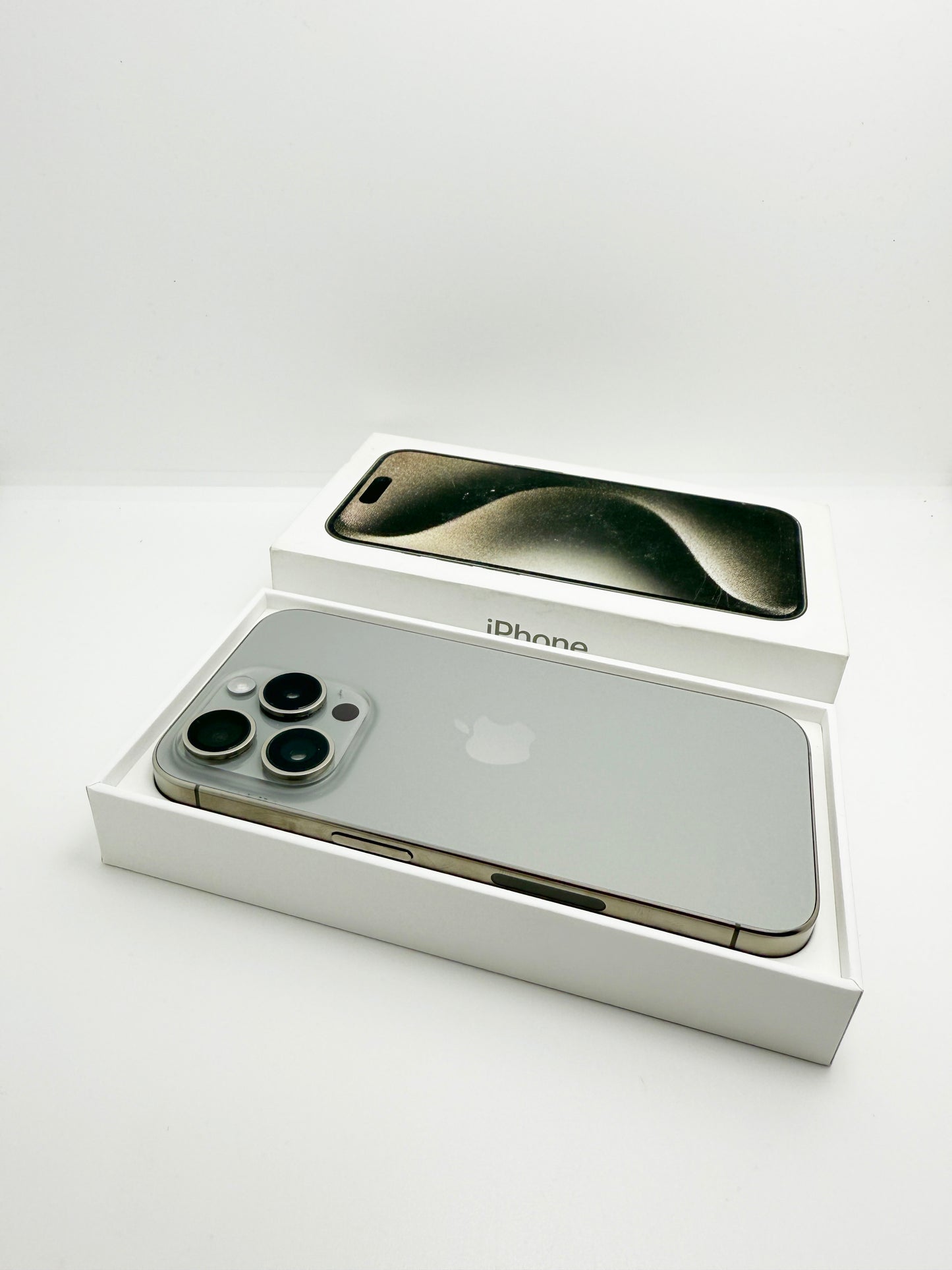 Iphone 15 Pro 256GB 90%